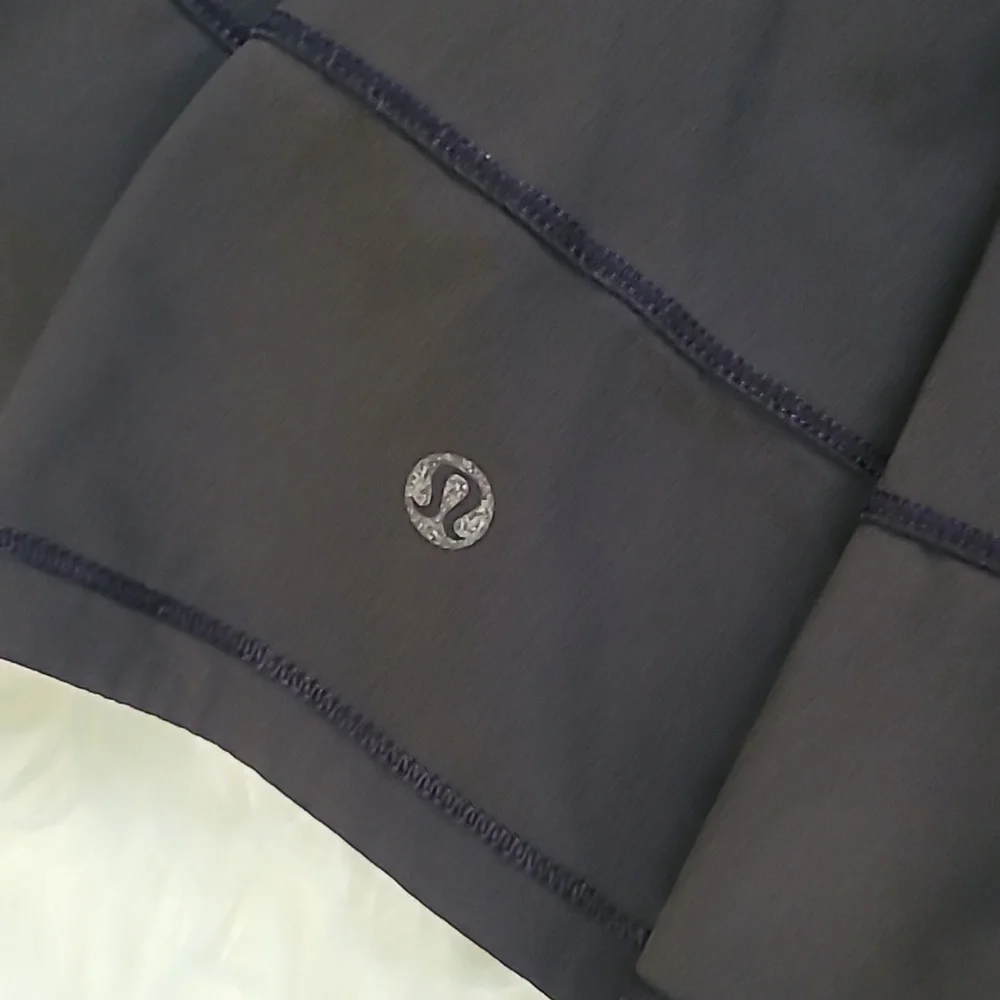 Lululemon Black Pleated Athletic Skort Women’s Tennis Golf Running Skirt - Picture 6 of 7